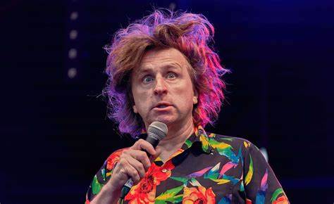 milton jones, comedy, comedian, standup, coastal comedy, adrienne,